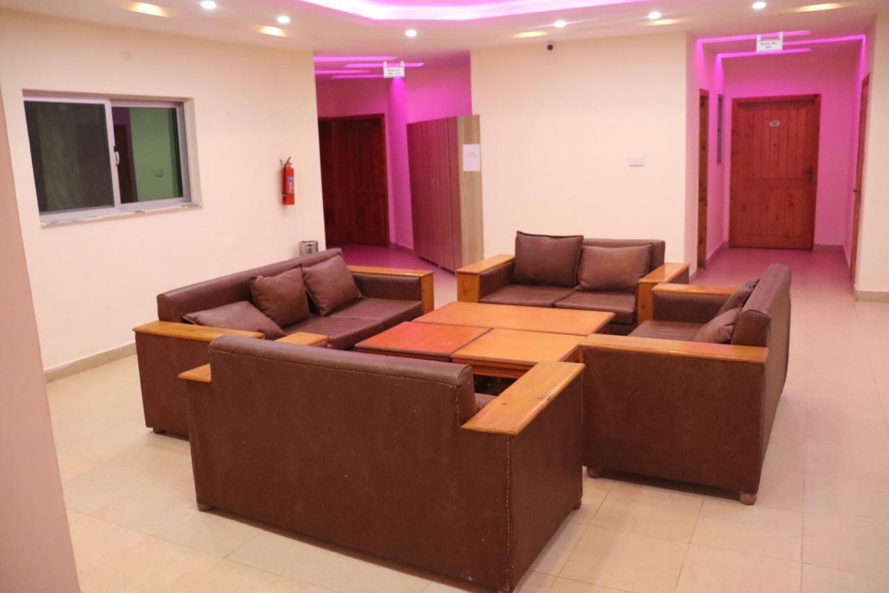 Hotel Al Azeem Ayubia Exterior photo